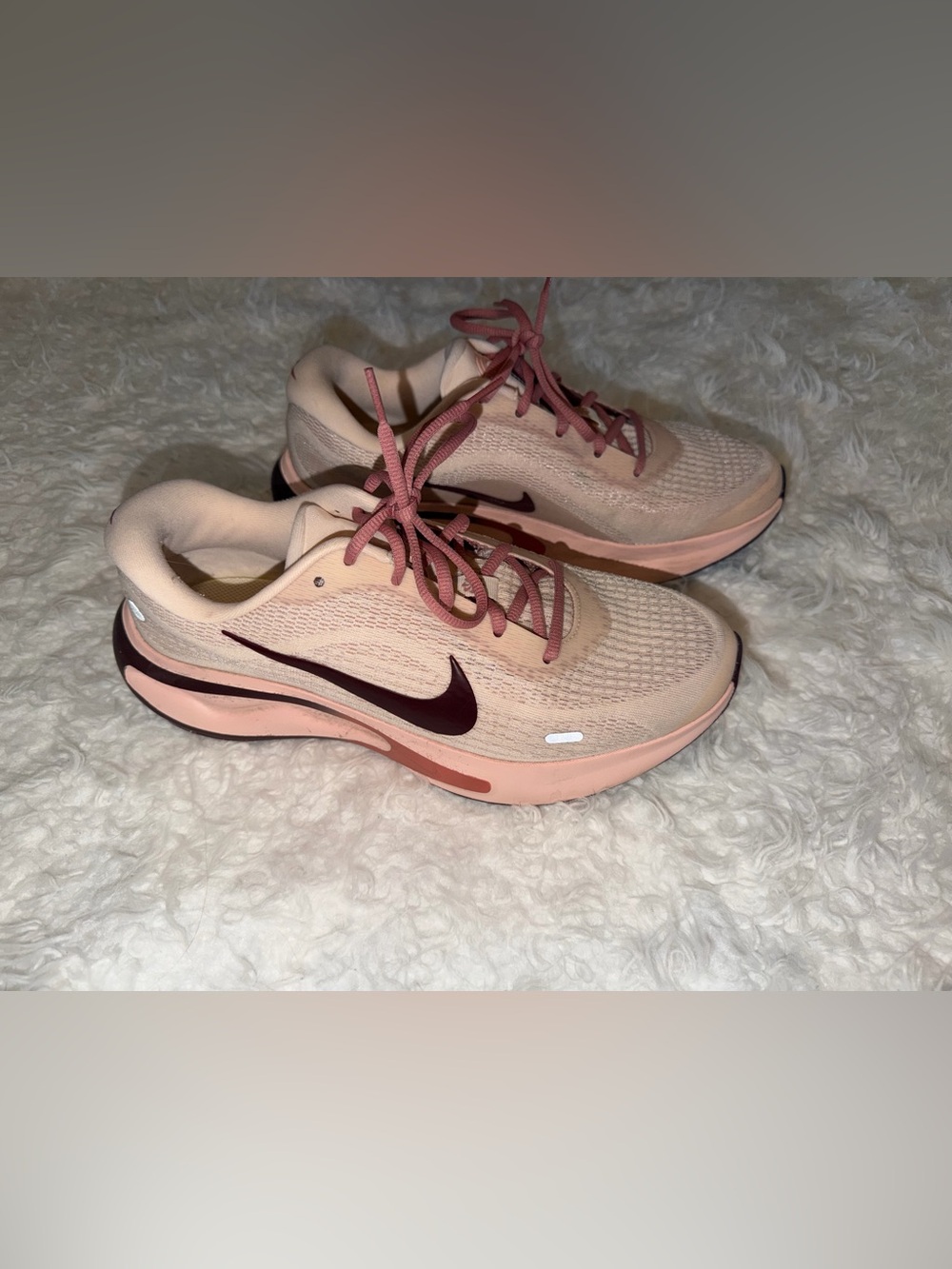 Nike Women's road running shoee